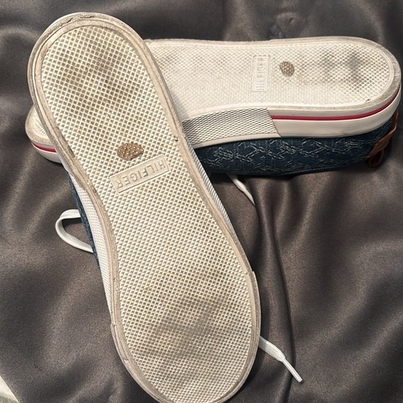 WOMEN’S TOMMY HILFIGER TENNIES - Picture 4 of 4